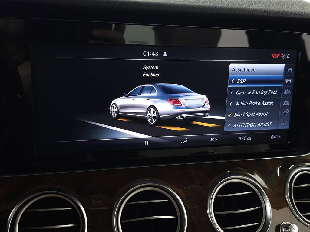 Used 2017 Mercedes-Benz E 300 4MATIC image 23