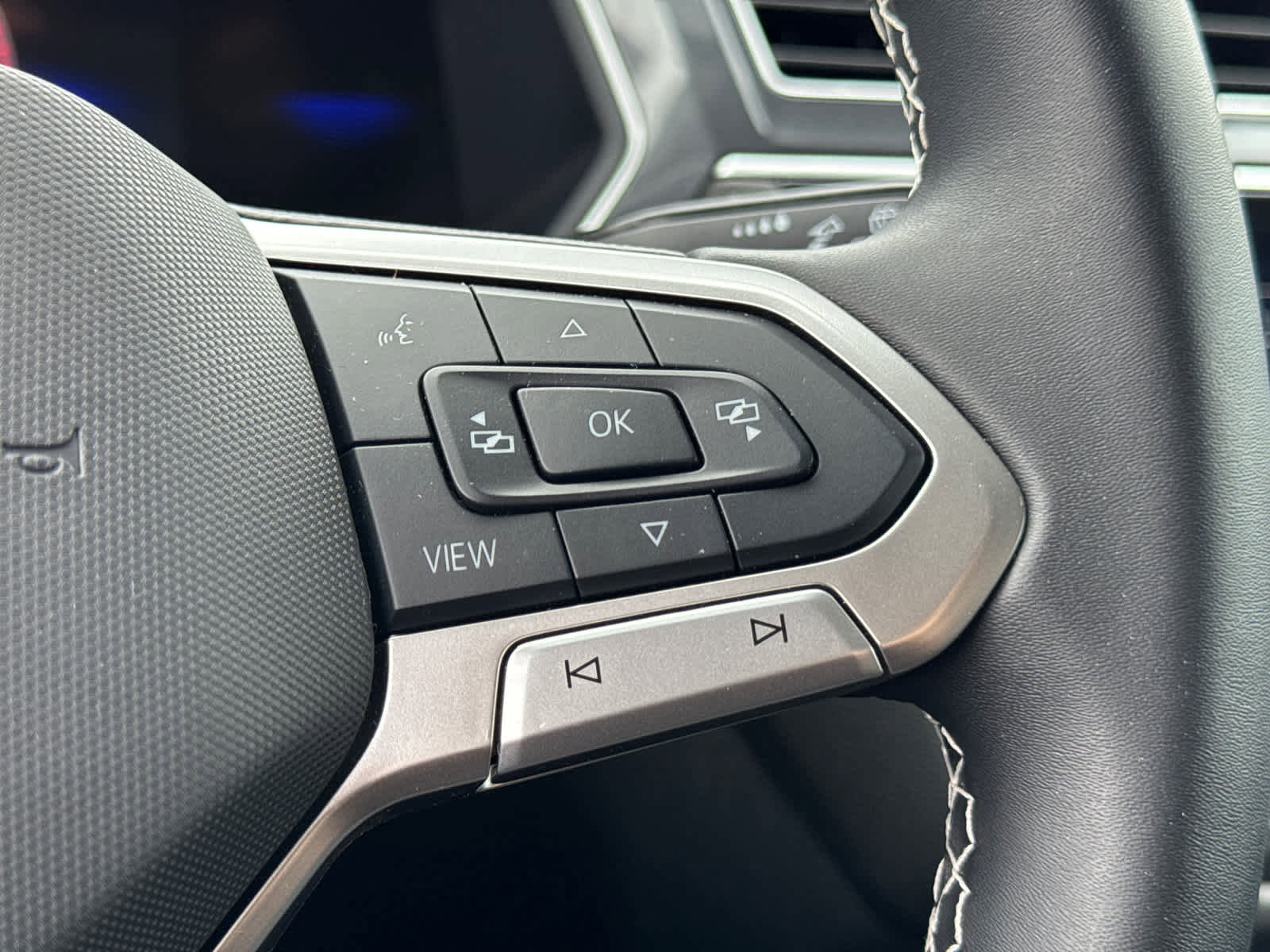 Used 2024 Volkswagen Tiguan S image 20