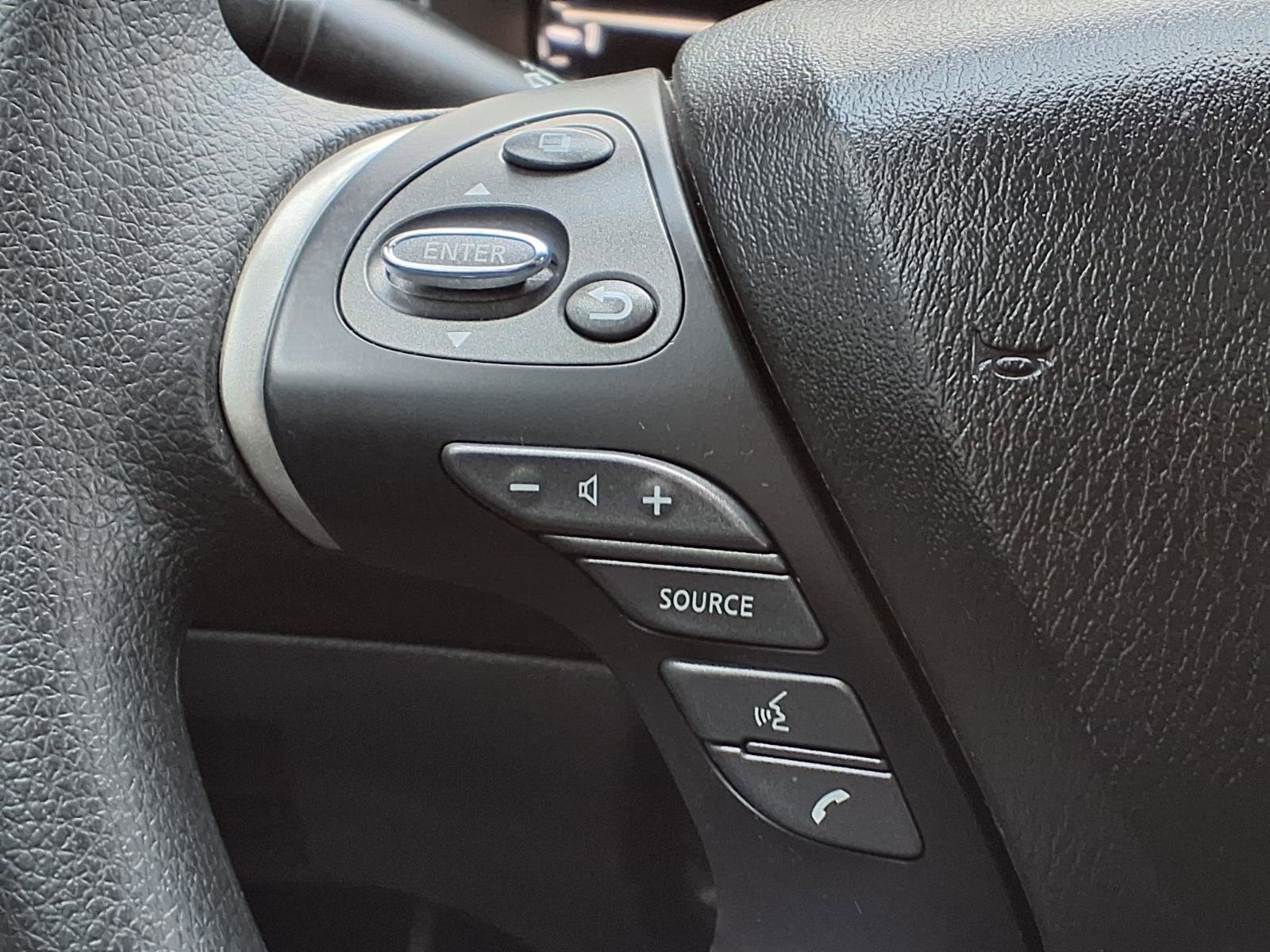 Certified 2018 Nissan Pathfinder S image 23