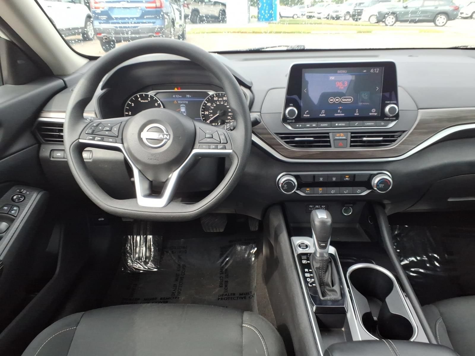 Used 2024 Nissan Altima 2.5 SV FWD image 13