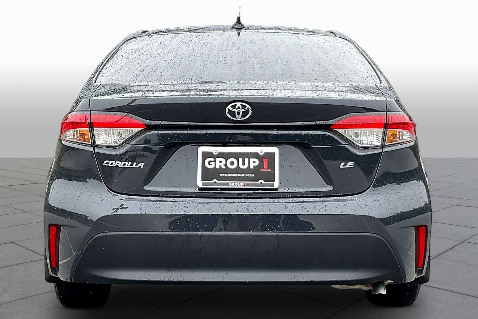 Used 2025 Toyota Corolla LE w/ Convenience Package FWD image 5
