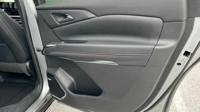 Certified 2024 Chevrolet Traverse RS w/ LPO, Floor Liner Package image 52