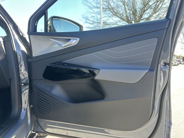 New 2025 Volkswagen ID.4 Pro S Plus image 23