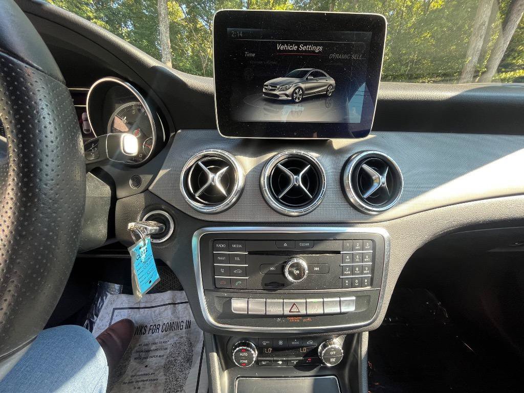 Used 2018 Mercedes-Benz CLA 250 image 22