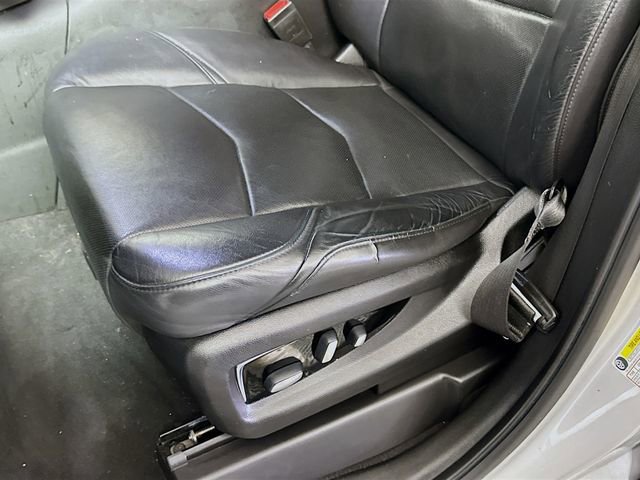 Used 2019 Cadillac Escalade ESV Premium Luxury image 21