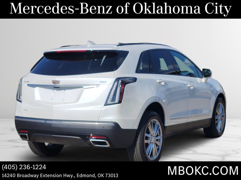 Used 2023 Cadillac XT5 Sportv w/ Technology Package AWD/4WD image 4