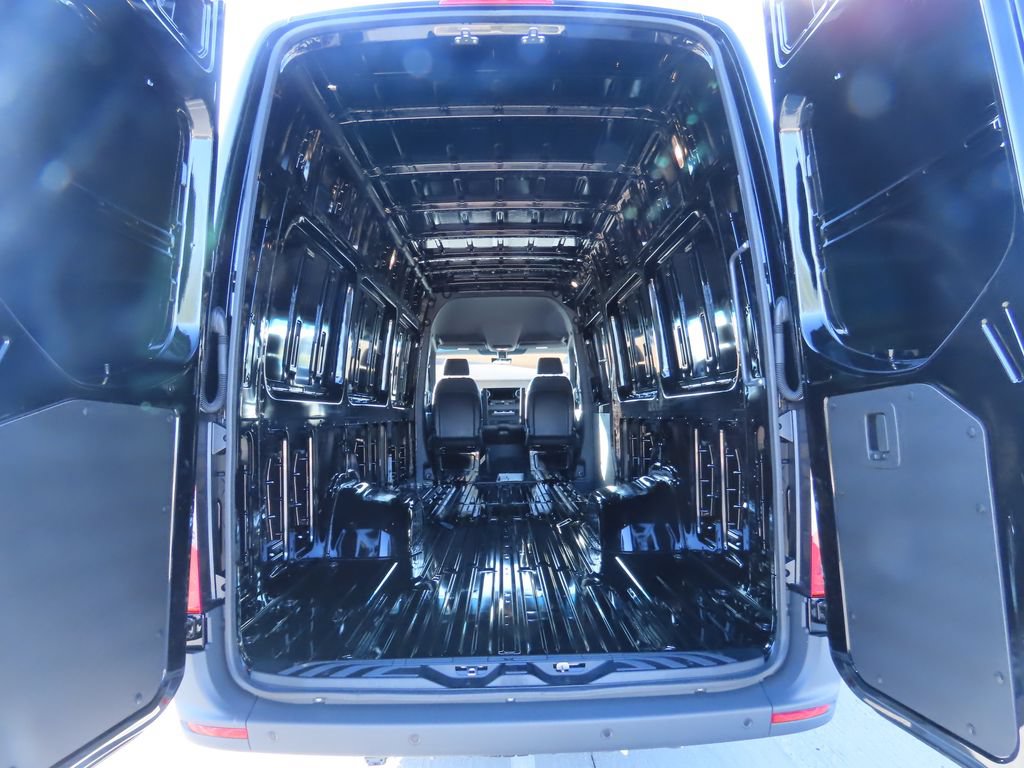 Used 2025 Mercedes-Benz Sprinter 3500 image 26