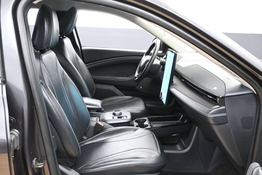 Used 2022 Ford Mustang Mach-E Premium AWD/4WD image 26