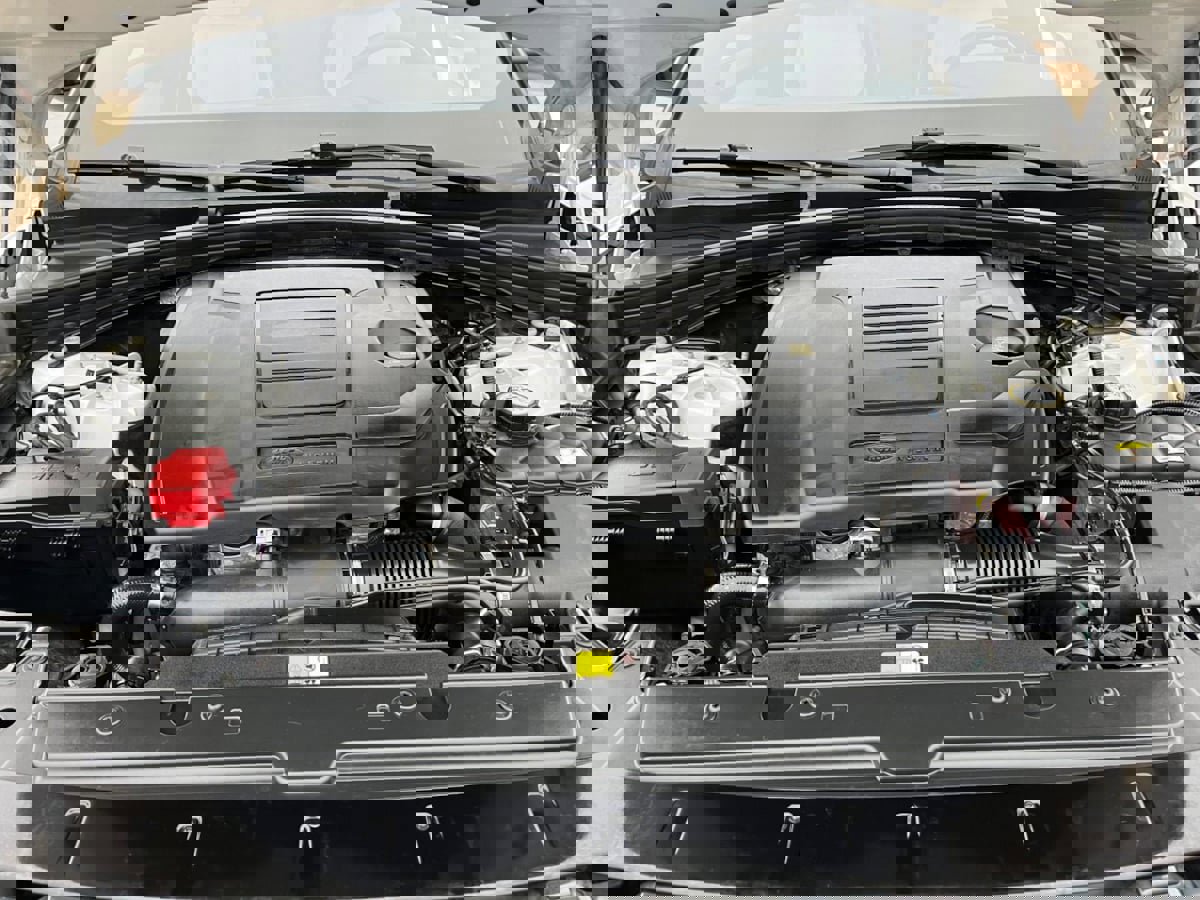 Used 2019 Land Rover Range Rover Velar R-Dynamic SE image 14