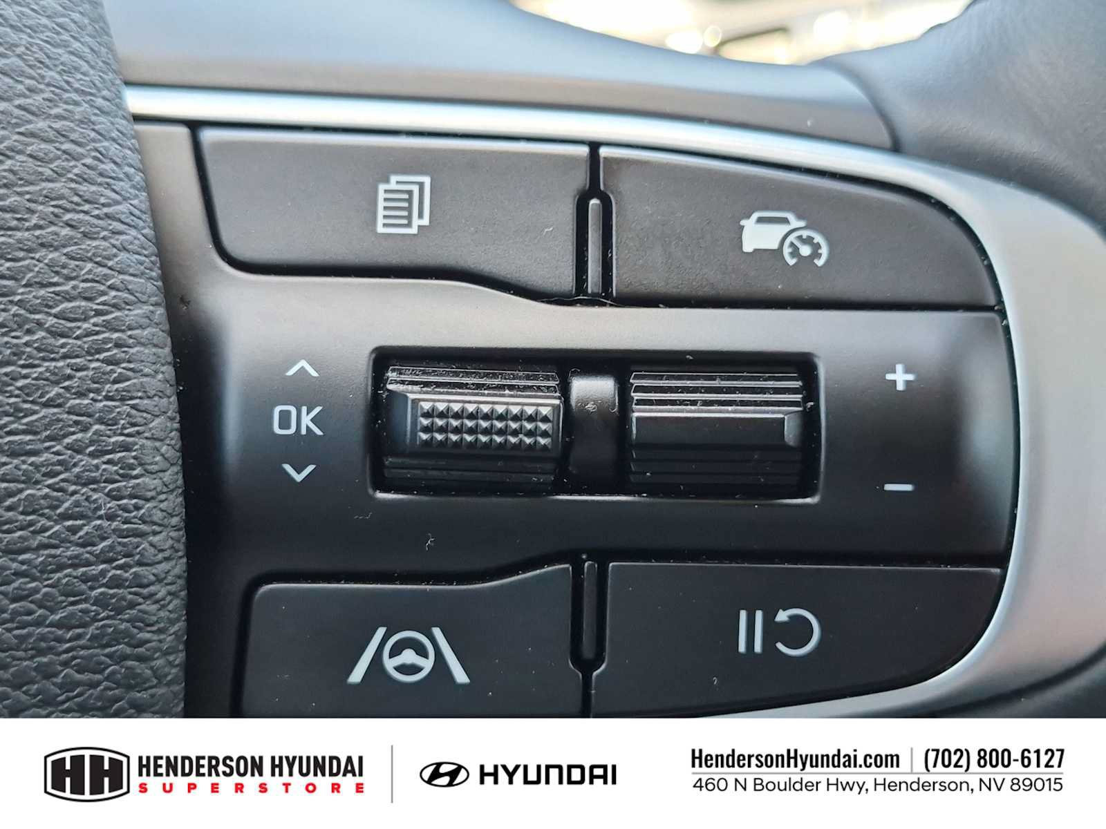 Used 2025 Kia Sportage EX w/ Premium Package FWD image 25