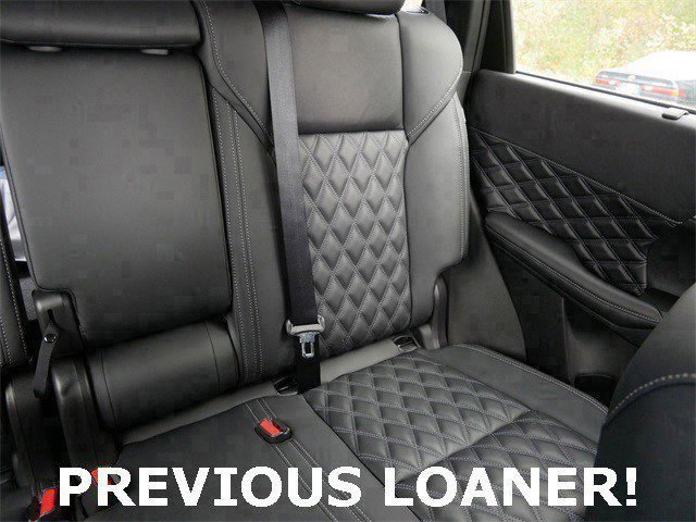 Used 2025 Mitsubishi Outlander SEL image 15