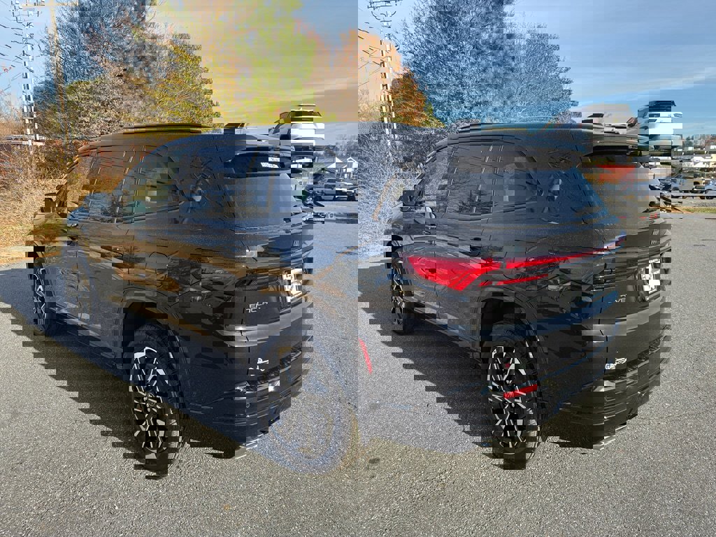 New 2026 Buick Enclave Sport Touring w/ Power Package image 4