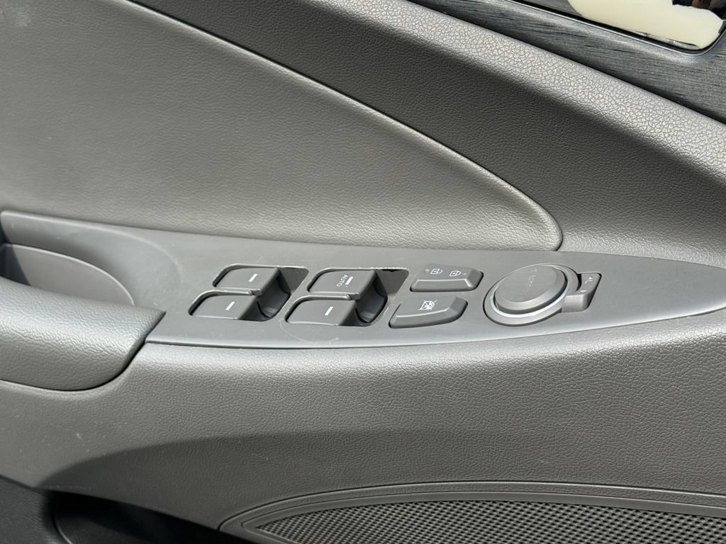 Used 2013 Hyundai Sonata GLS w/ Popular Equipment Pkg FWD image 35