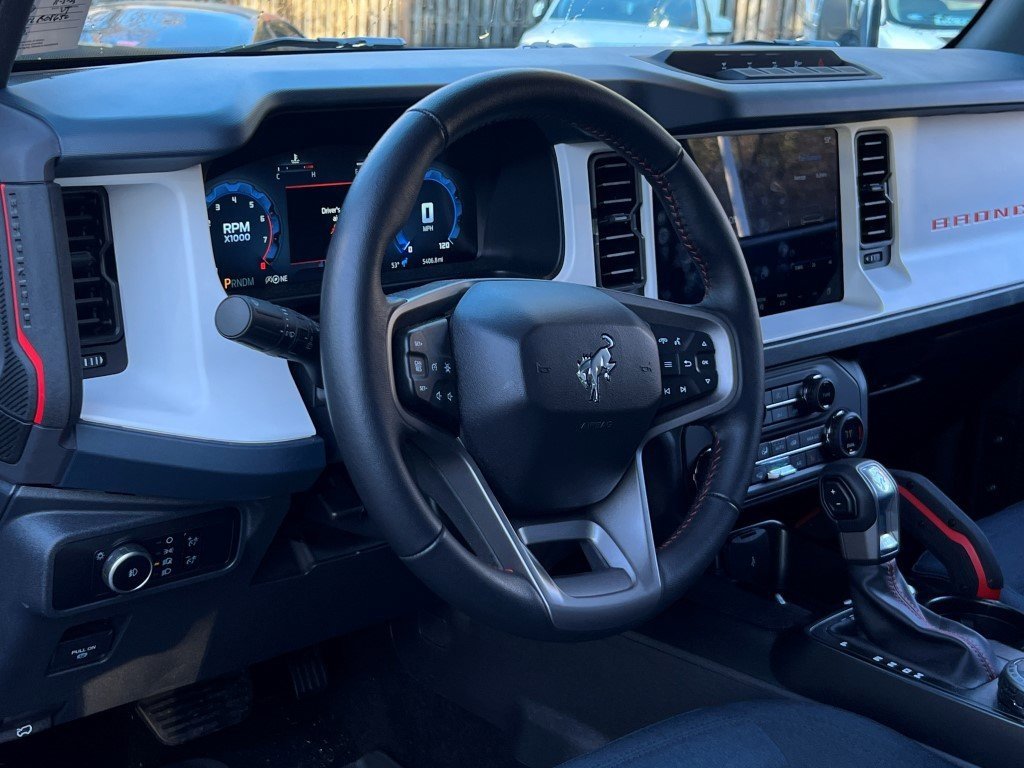 Used 2025 Ford Bronco Heritage Edition image 17