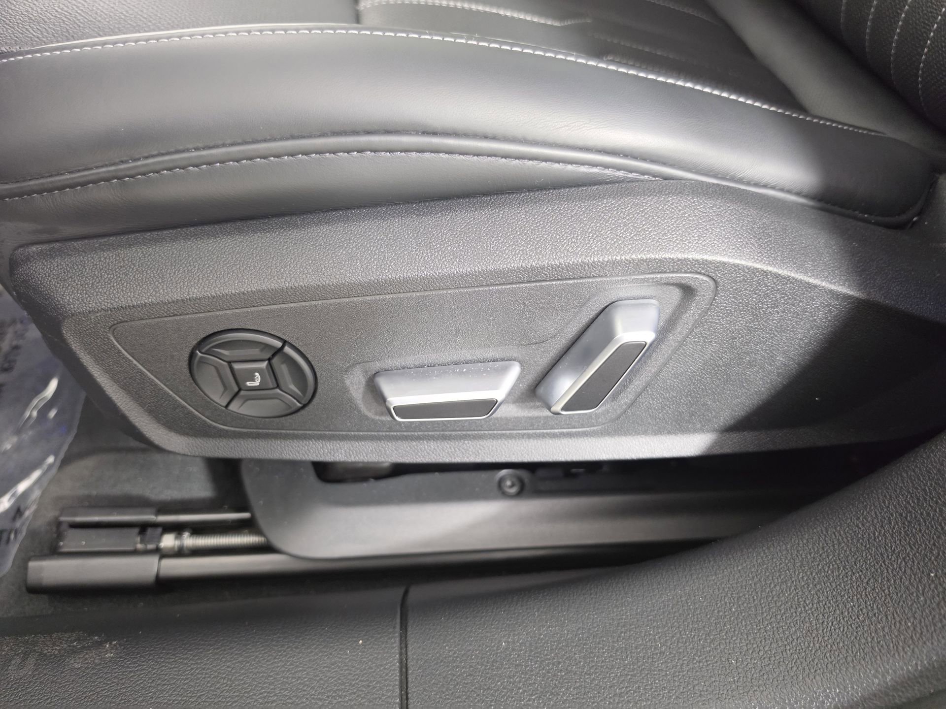Certified 2025 Audi A7 3.0T Prestige AWD/4WD image 17