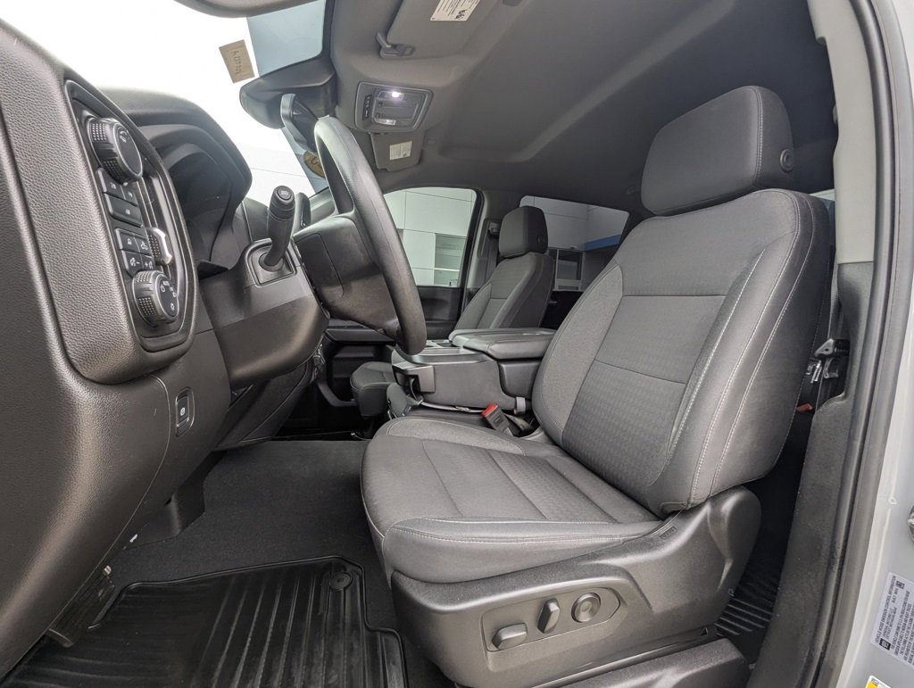 Used 2025 Chevrolet Silverado 2500 Custom w/ Custom Value Package image 26