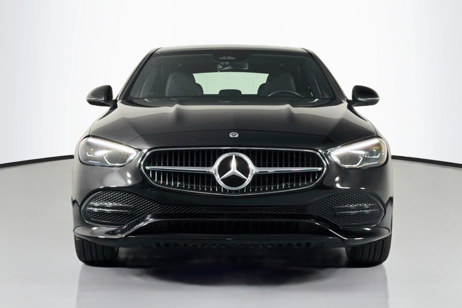 Used 2022 Mercedes-Benz C 300 Sedan image 3