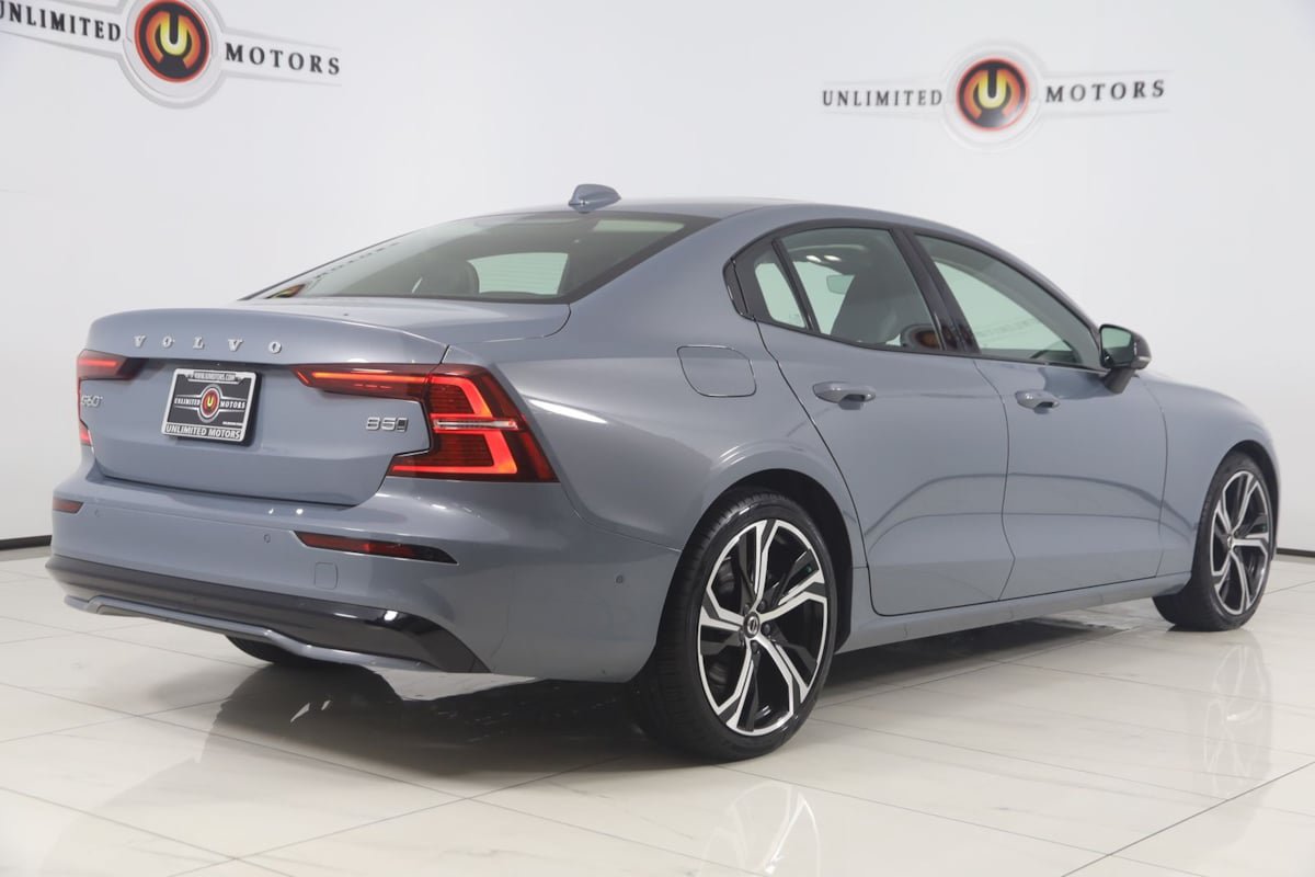 Used 2023 Volvo S60 B5 Plus AWD/4WD image 3