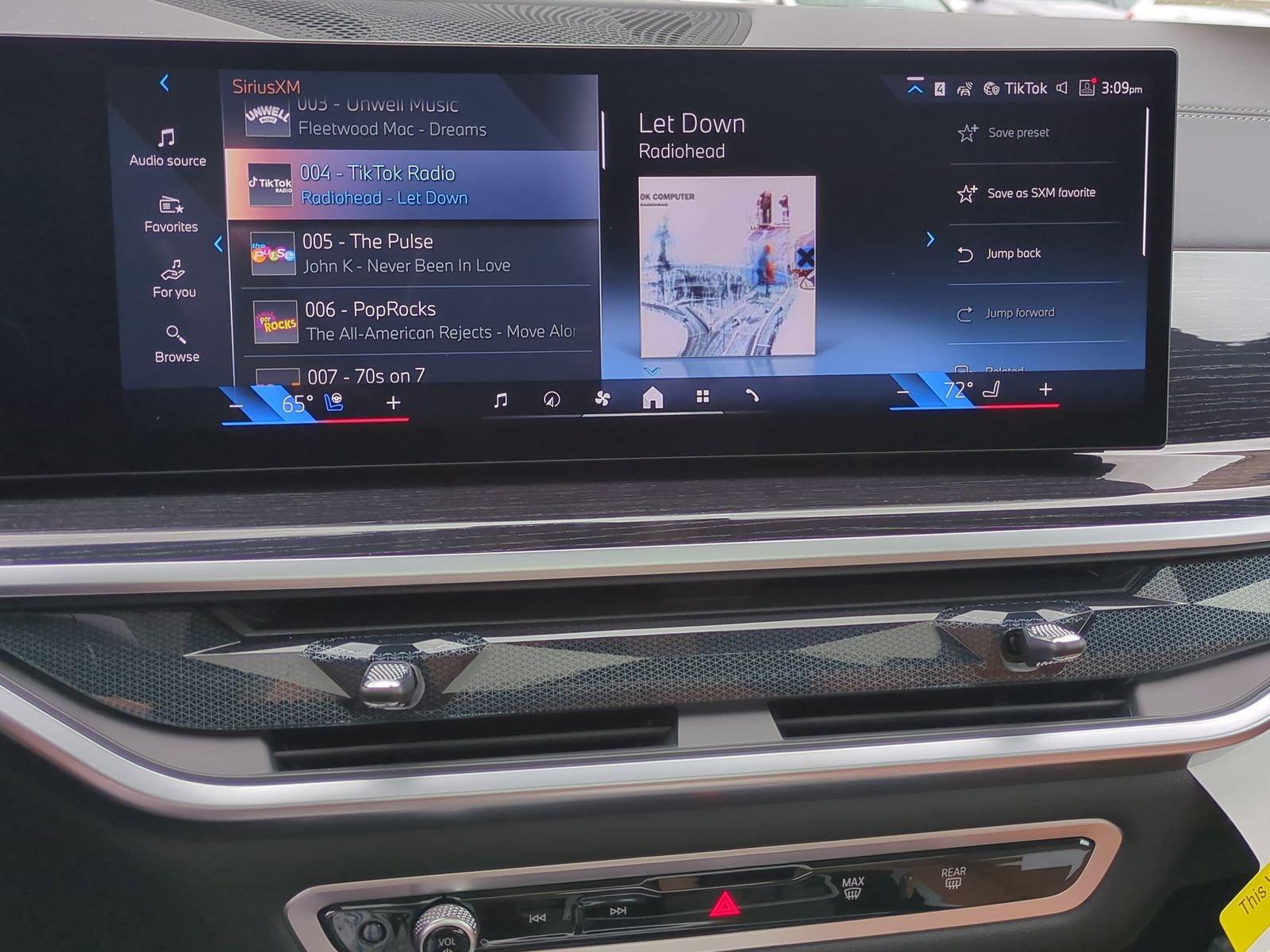 Used 2026 BMW X7 xDrive40i w/ M Sport Package image 29