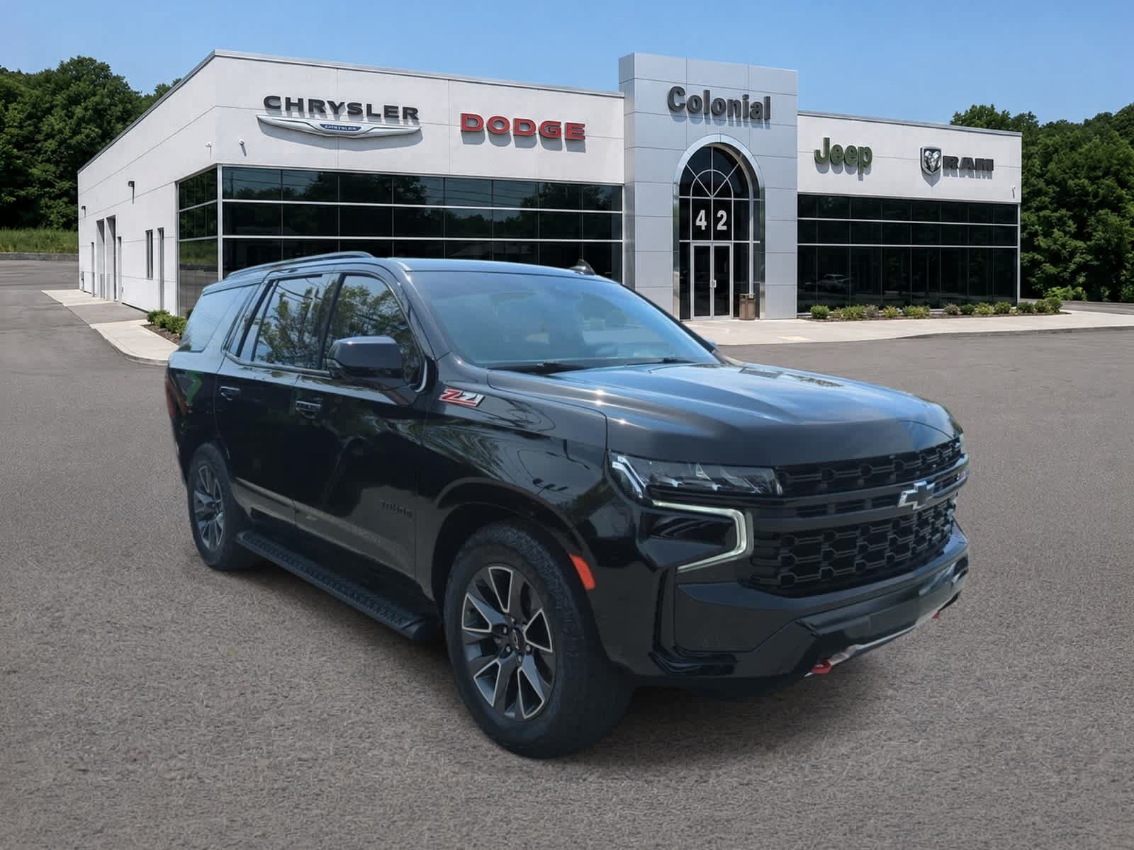 Used 2023 Chevrolet Tahoe Z71 w/ Z71 Off-Road Package AWD/4WD image 8