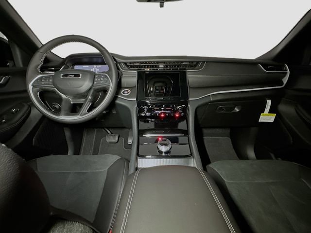 New 2025 Jeep Grand Cherokee L Altitude image 6