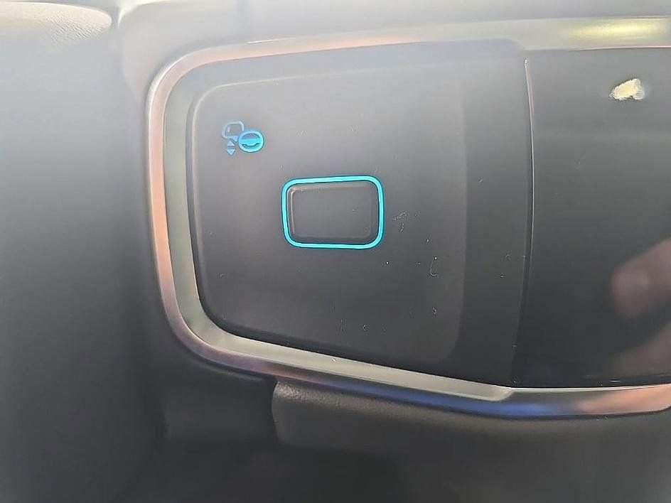 Used 2025 Ford Expedition Active image 21