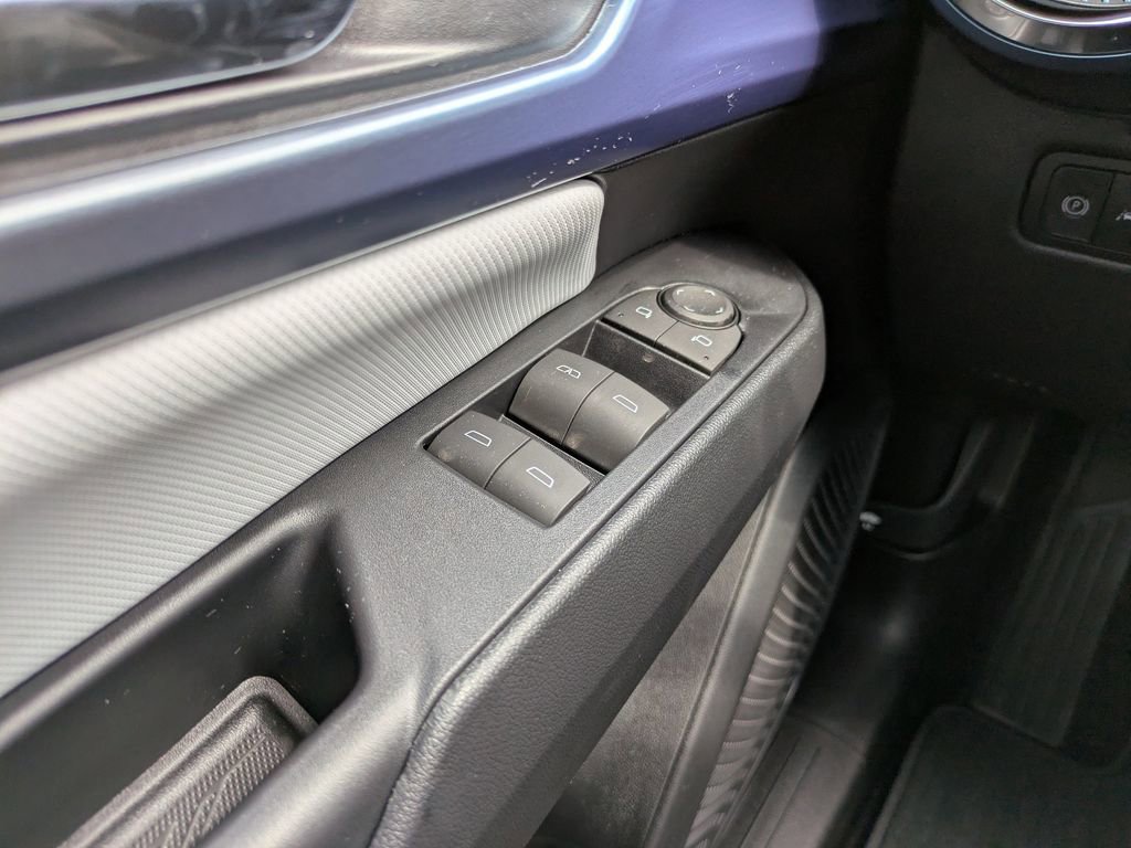 New 2025 Chevrolet Equinox EV LT w/ LPO, All-Weather Mat Package image 26