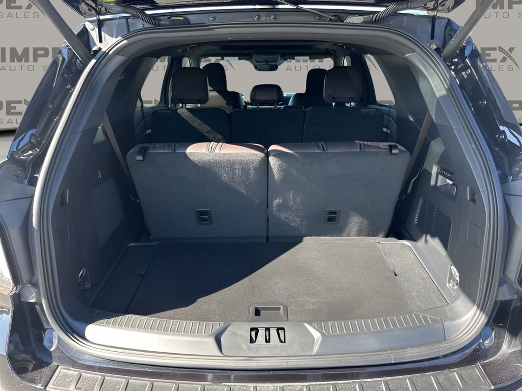 Used 2025 Ford Explorer Platinum image 31