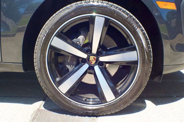 Used 2023 Porsche Macan AWD/4WD image 57
