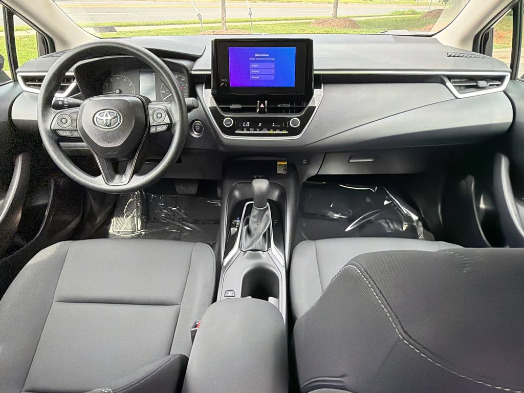 Used 2025 Toyota Corolla LE w/ LE Premium Package FWD image 13