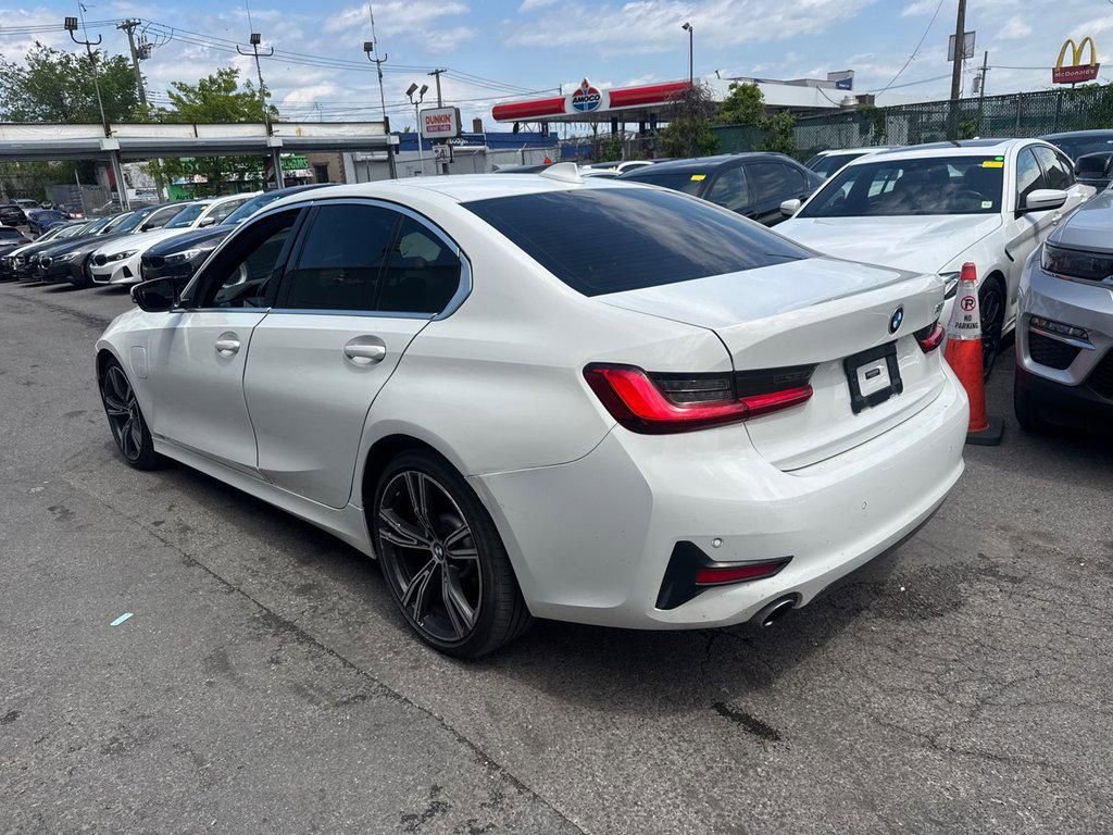 Used 2021 BMW 330e xDrive w/ Driving Assistance Package AWD/4WD image 6