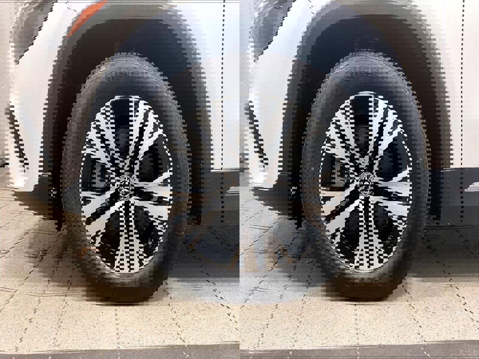 Used 2025 Mercedes-Benz GLA 250 4MATIC image 7