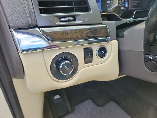 Used 2013 Lincoln MKS AWD image 17