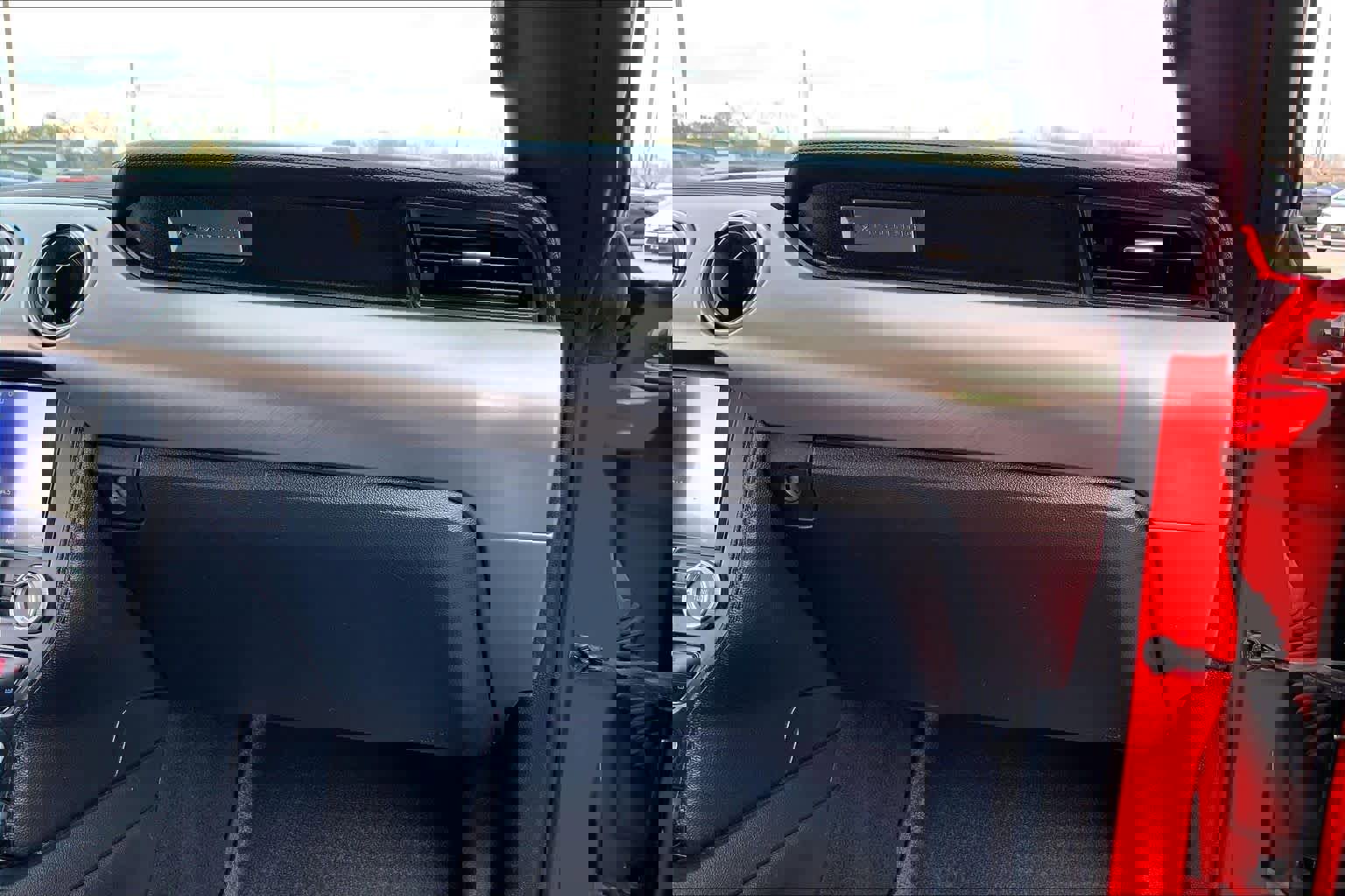 Used 2021 Ford Mustang Premium image 17