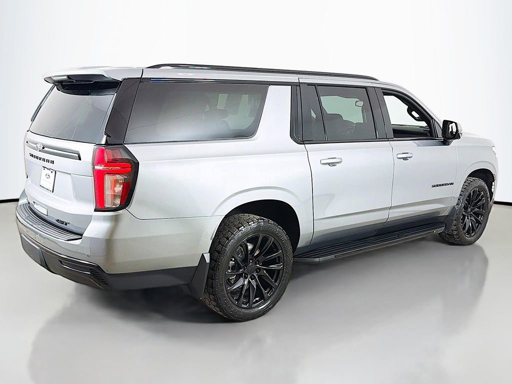 Used 2024 Chevrolet Suburban RST w/ Luxury Package image 14