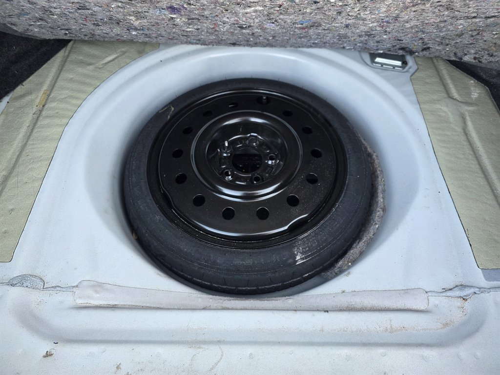 Used 2010 Chevrolet Impala LT w/ Luxury Edition Package image 6