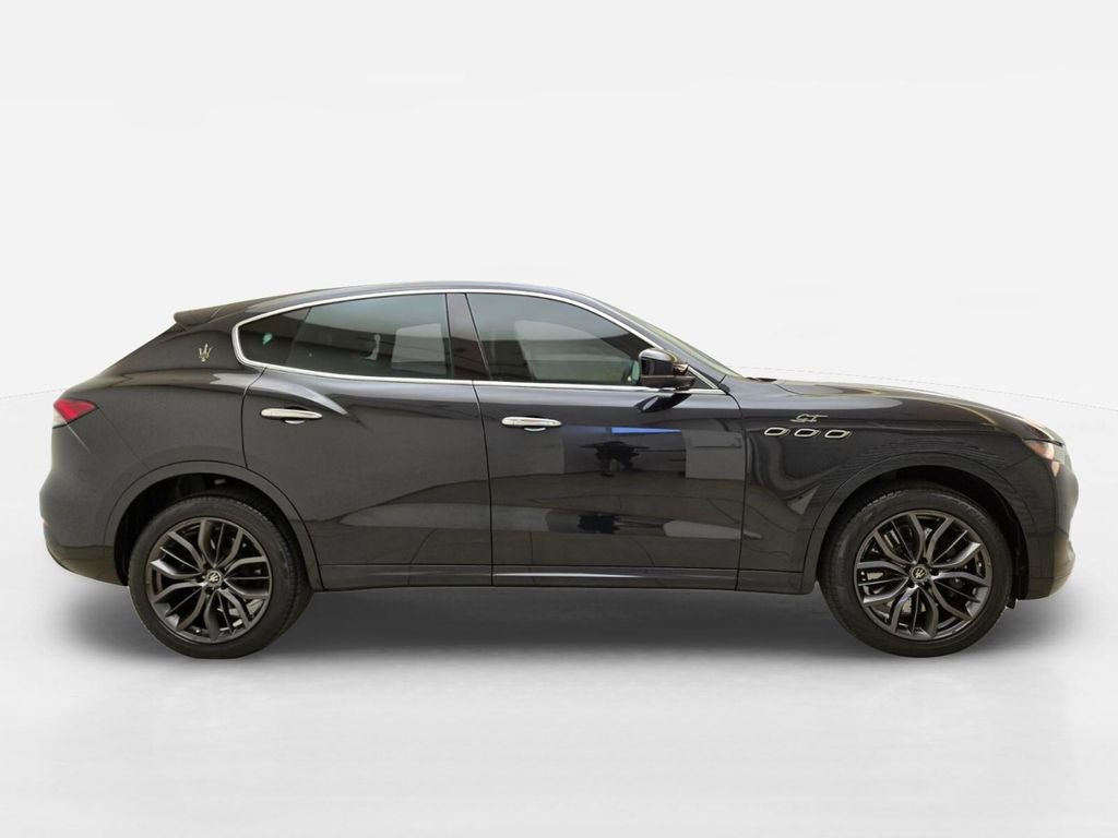 Certified 2024 Maserati Levante GT Ultima AWD/4WD image 6