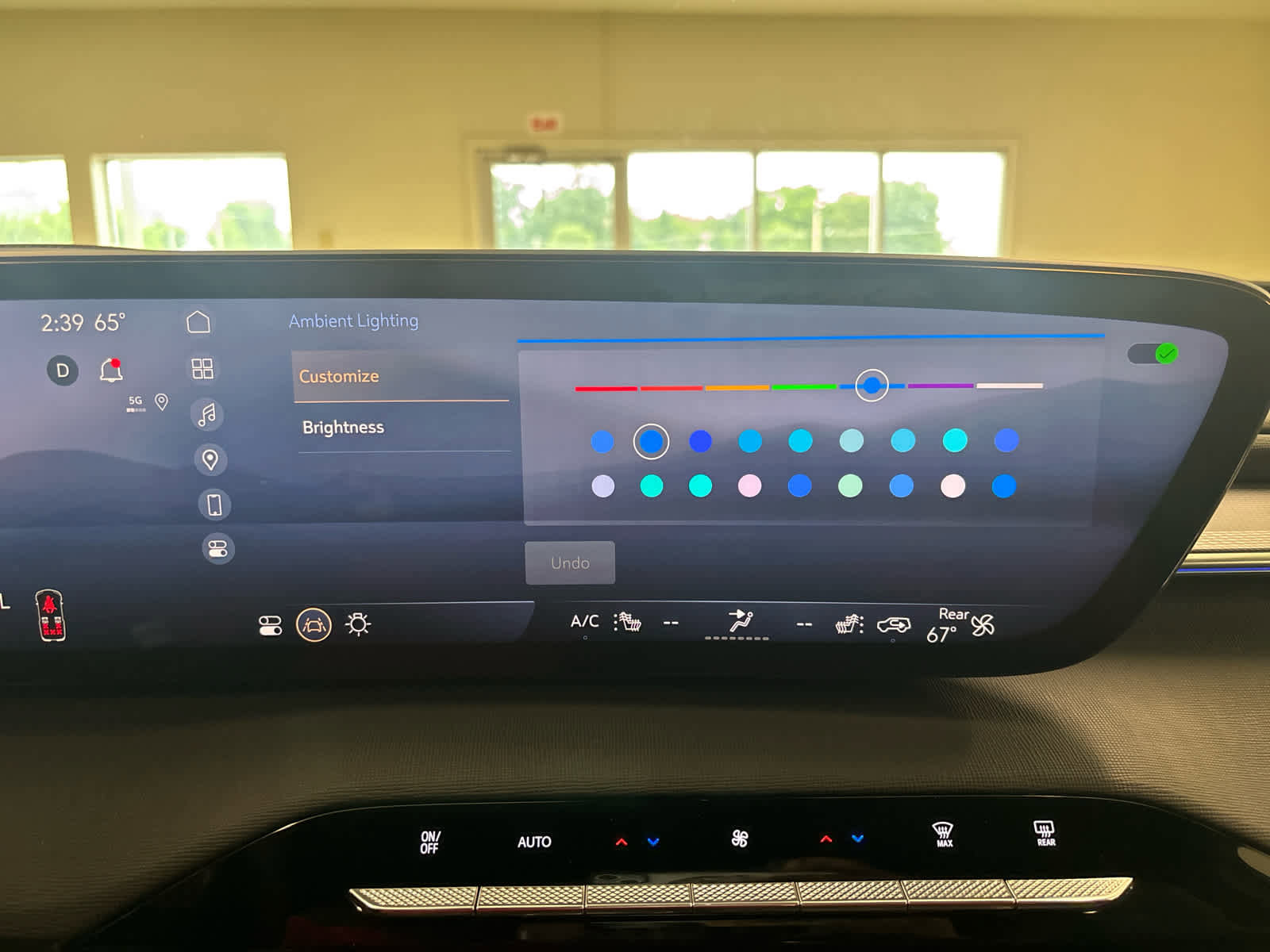 Used 2025 Buick Enclave Sport Touring w/ Power Package FWD image 45