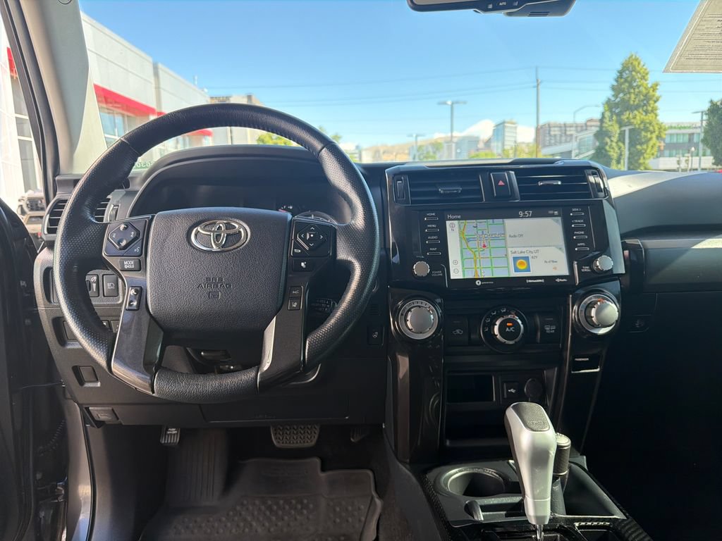 Certified 2023 Toyota 4Runner TRD Off-Road Premium AWD/4WD image 17