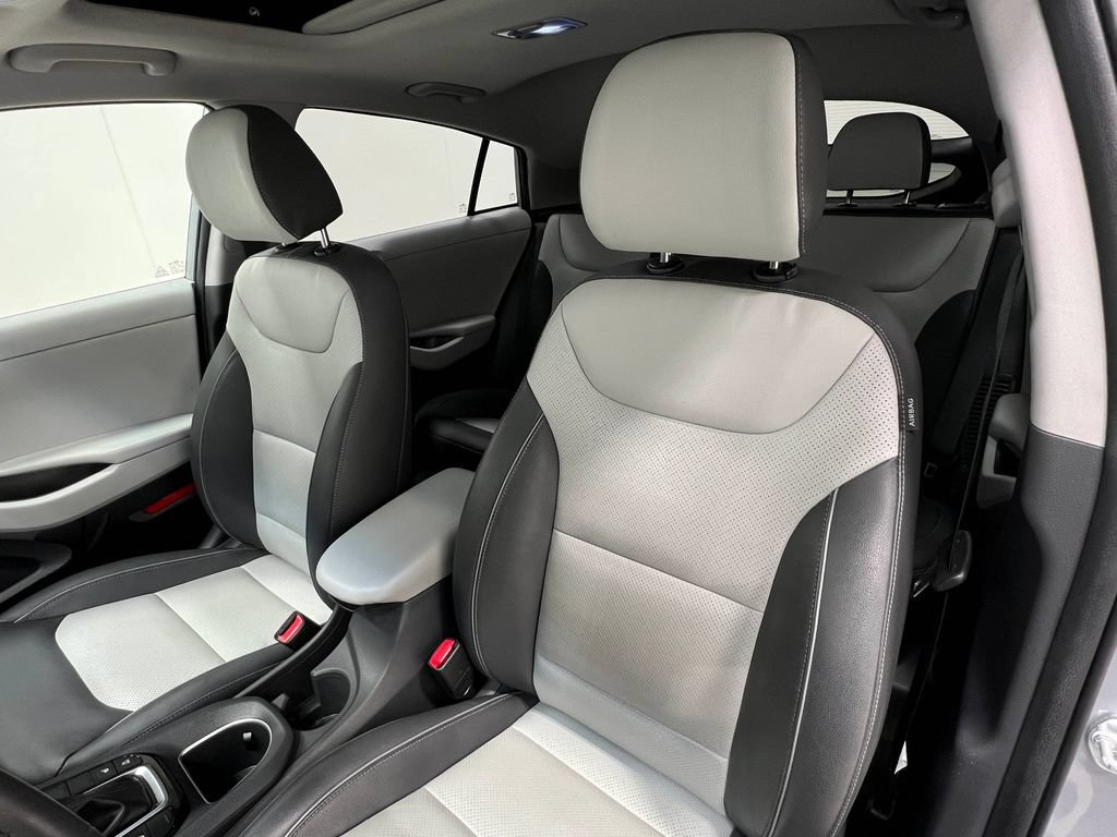 Used 2020 Hyundai Ioniq Limited FWD image 16