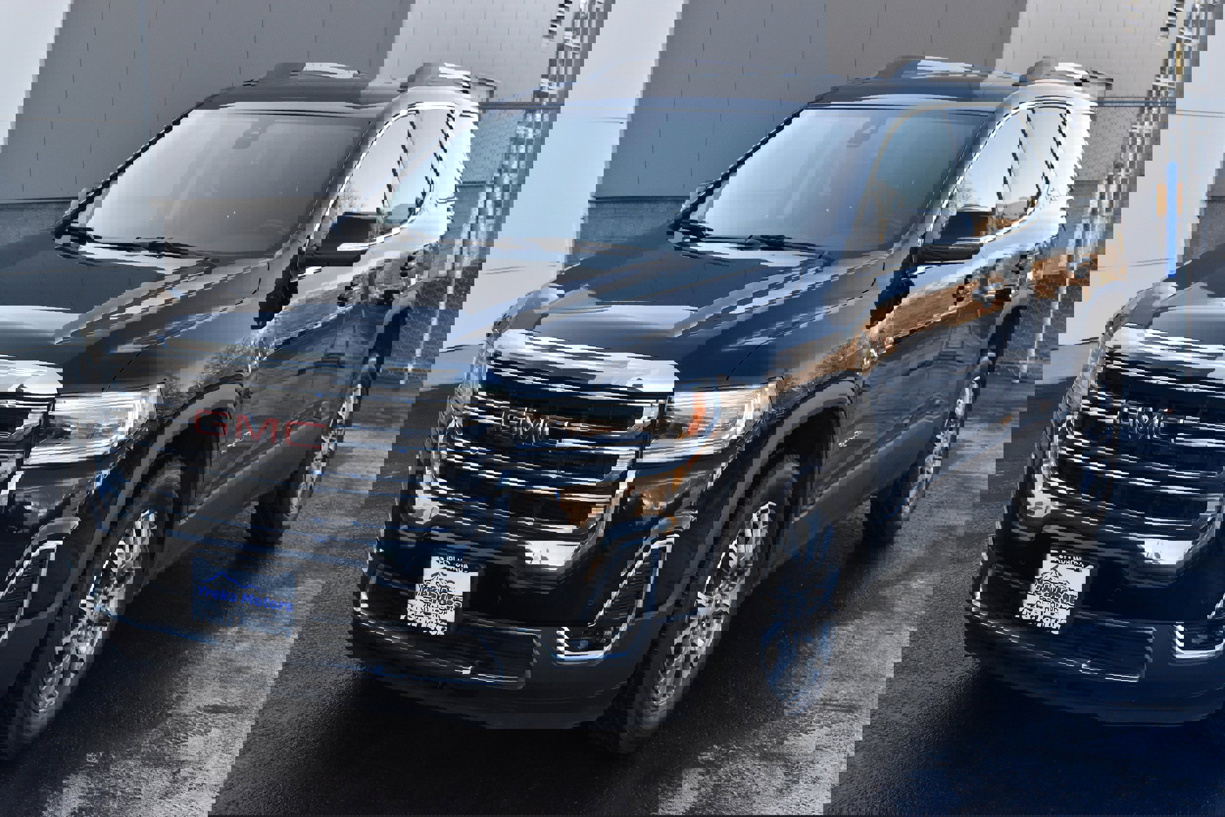 Used 2023 GMC Acadia SLT image 14