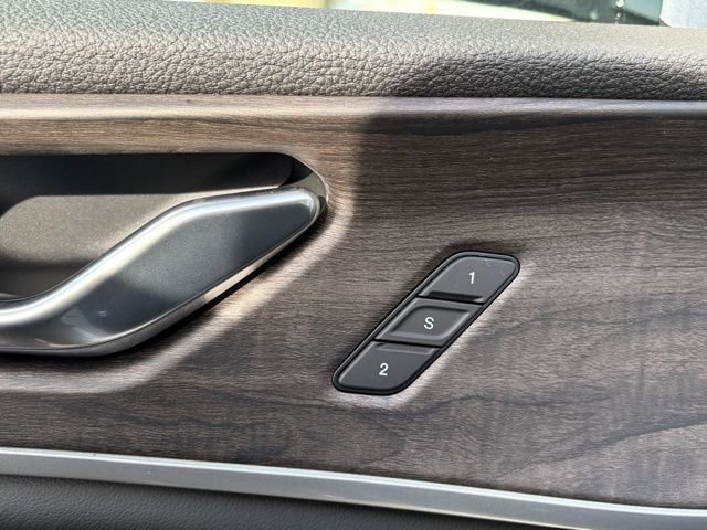 New 2026 Jeep Grand Cherokee Limited AWD/4WD image 14