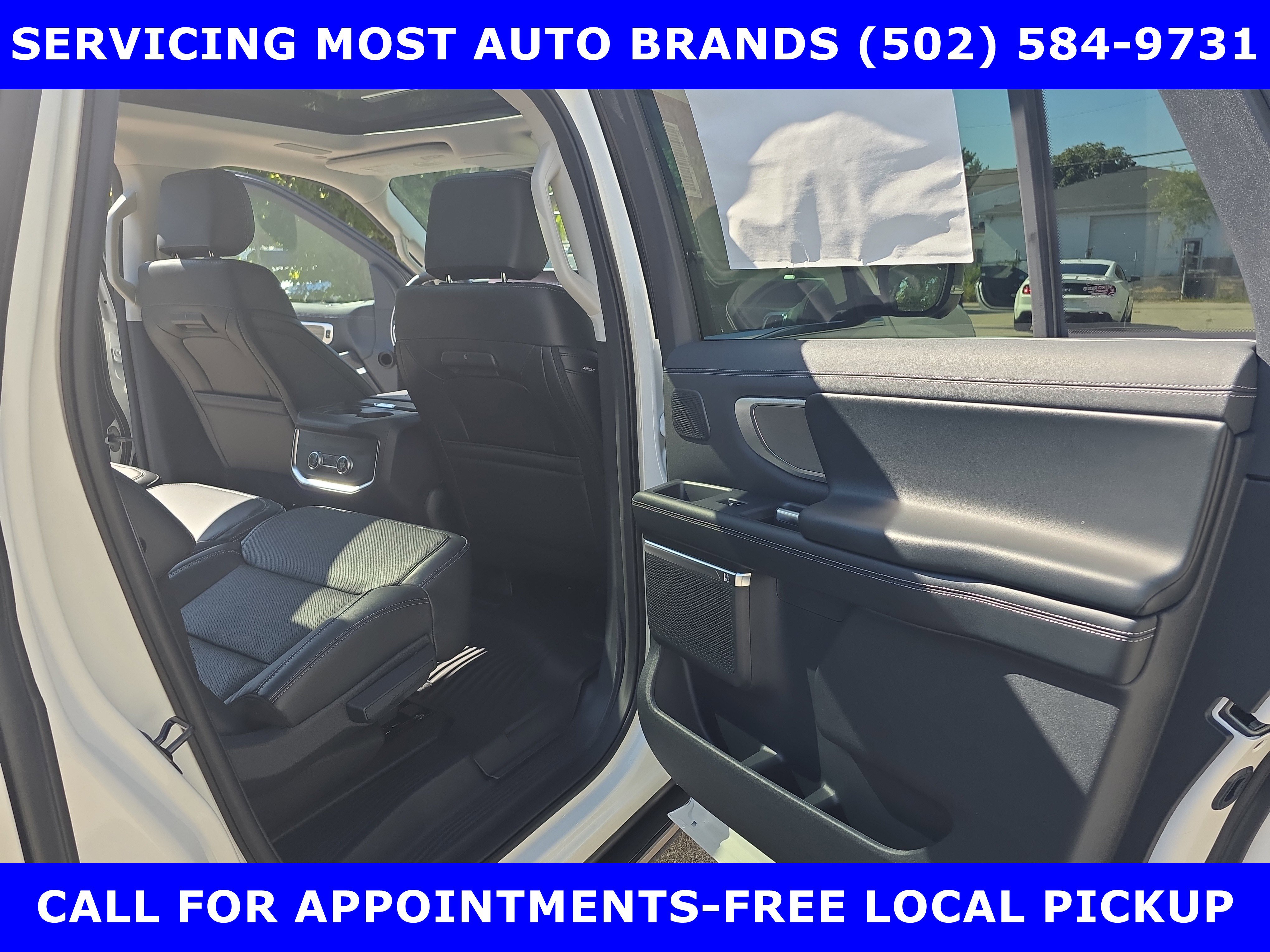 New 2025 Ford Expedition Max Platinum w/ Driver's Package image 23