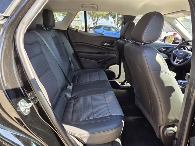 Certified 2025 Chevrolet Trax LT w/ LT Convenience Package image 23