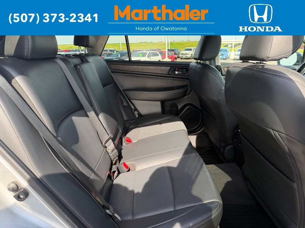 Used 2016 Subaru Outback 3.6R Limited AWD/4WD image 15