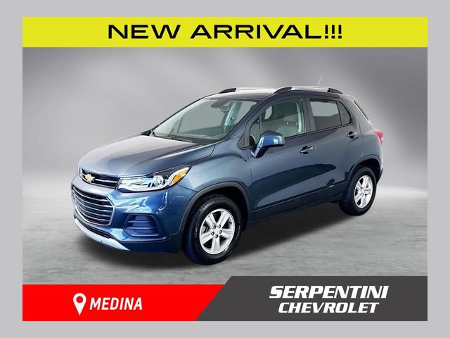 Used 2021 Chevrolet Trax LT w/ Premium Seat Package AWD/4WD image 1