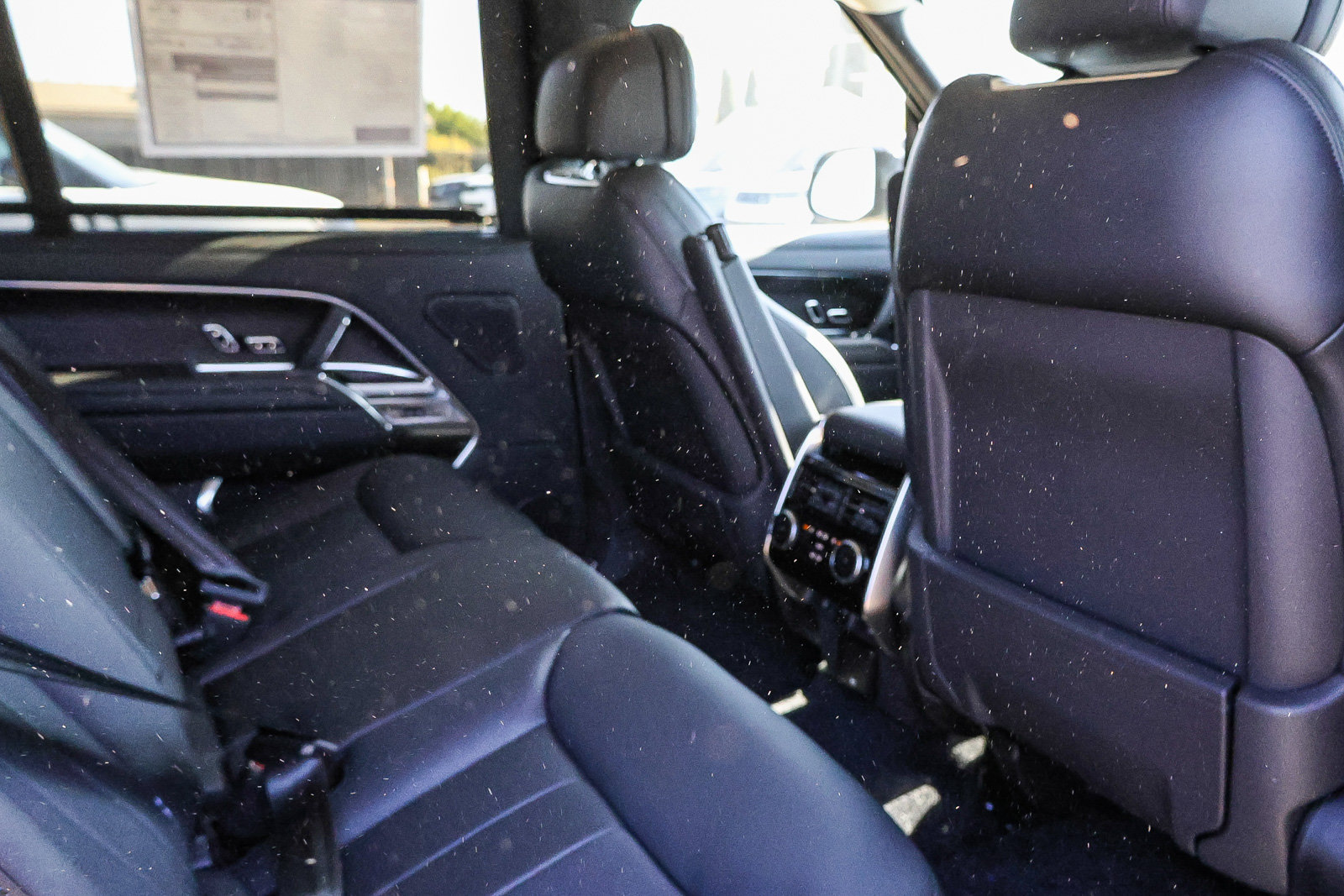 New 2026 Land Rover Range Rover Long Wheelbase SE AWD/4WD image 15