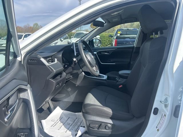 Used 2024 Toyota RAV4 XLE image 15