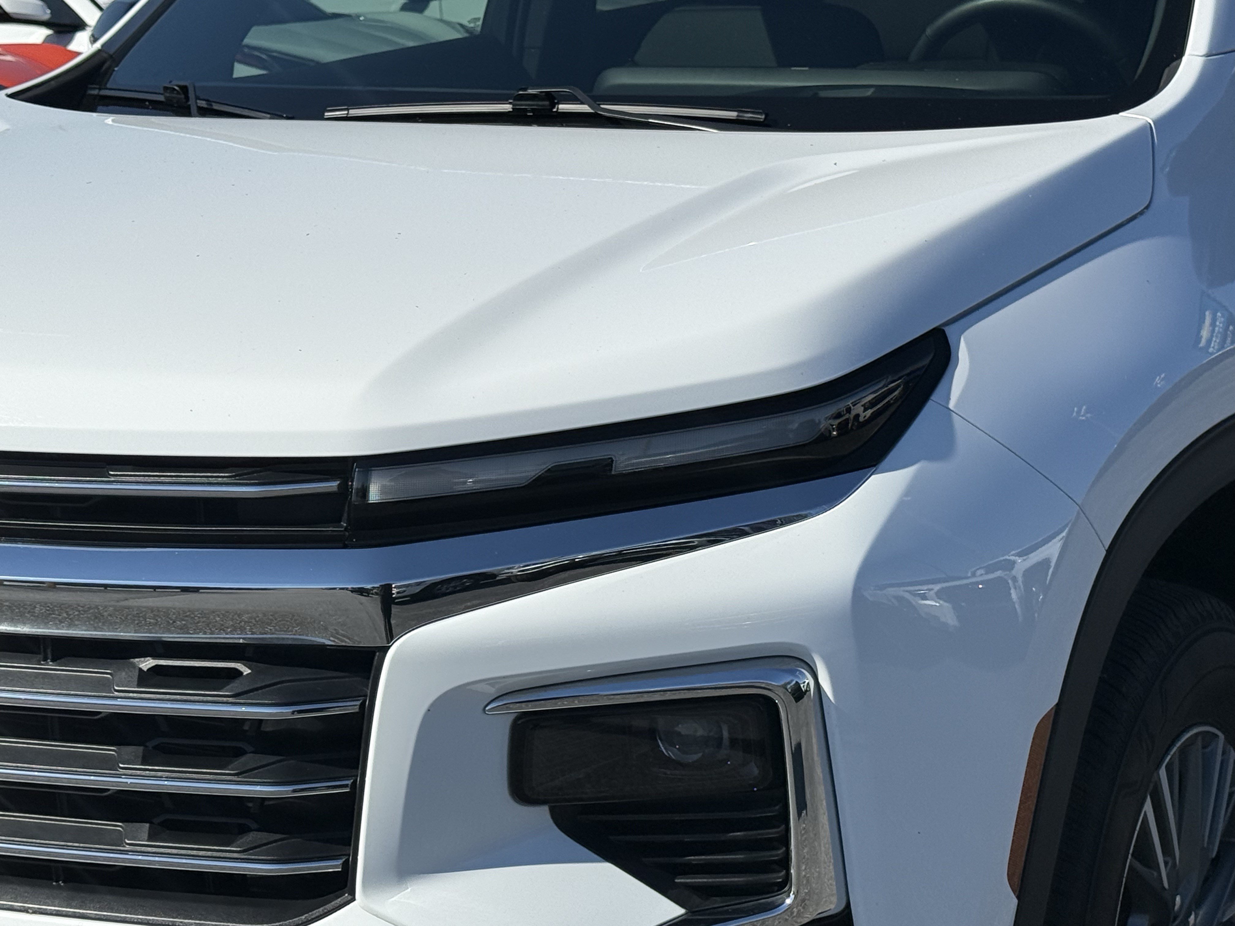 Used 2025 Chevrolet Traverse LT w/ Enhanced Driving Package FWD image 6