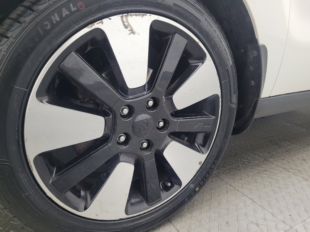 Used 2019 Kia Soul + image 31